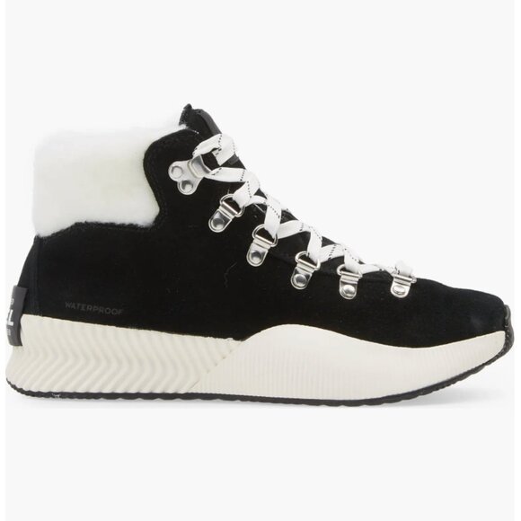 SOREL Out N' About III Conquest Waterproof Boot (Women) Size 6 - Picture 4 of 13